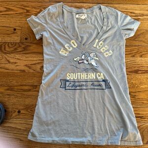 Hollister XS Graphic Tee